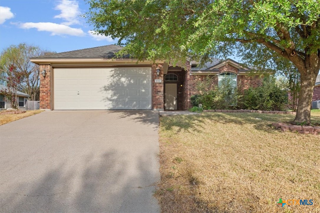 1410 Loving Trail Property Photo 1