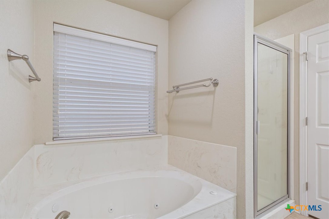 1410 Loving Trail Property Photo 18