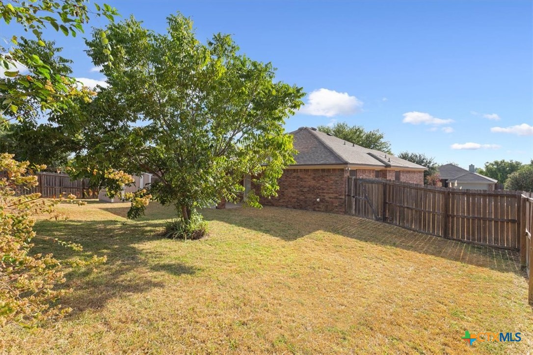 1410 Loving Trail Property Photo 26
