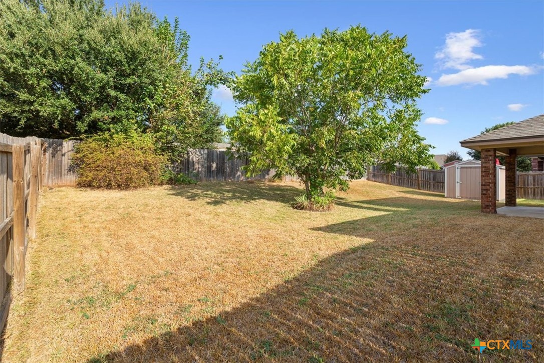 1410 Loving Trail Property Photo 27