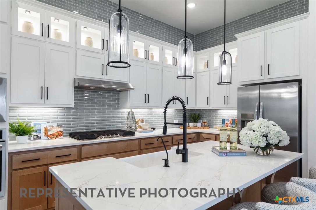 654 Broomsedge Street Property Photo 12