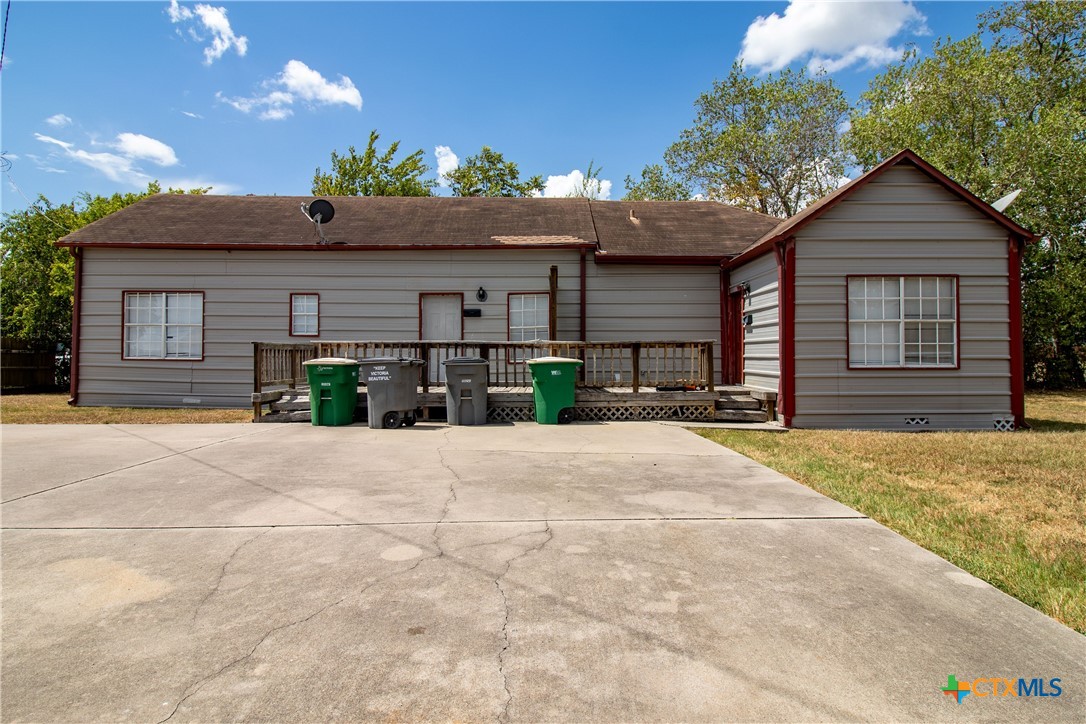 306 E. Brazos Property Photo 3