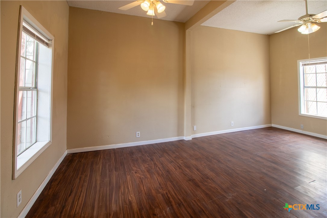 306 E. Brazos Property Photo 4