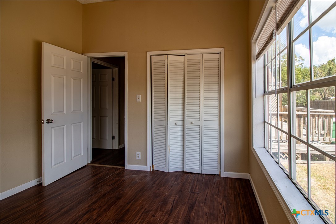306 E. Brazos Property Photo 11