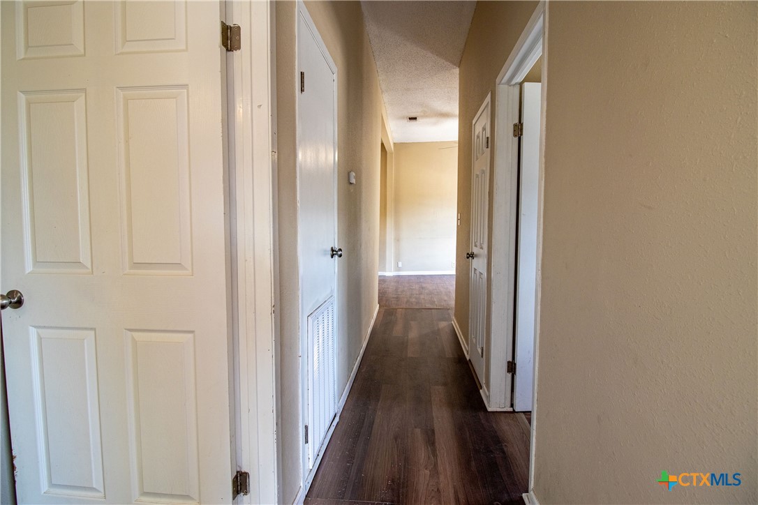 306 E. Brazos Property Photo 12
