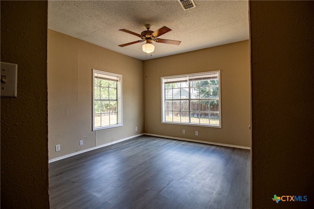 306 E. Brazos Property Photo 23