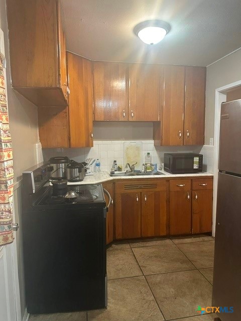 2908 Cedar Street Property Photo 7