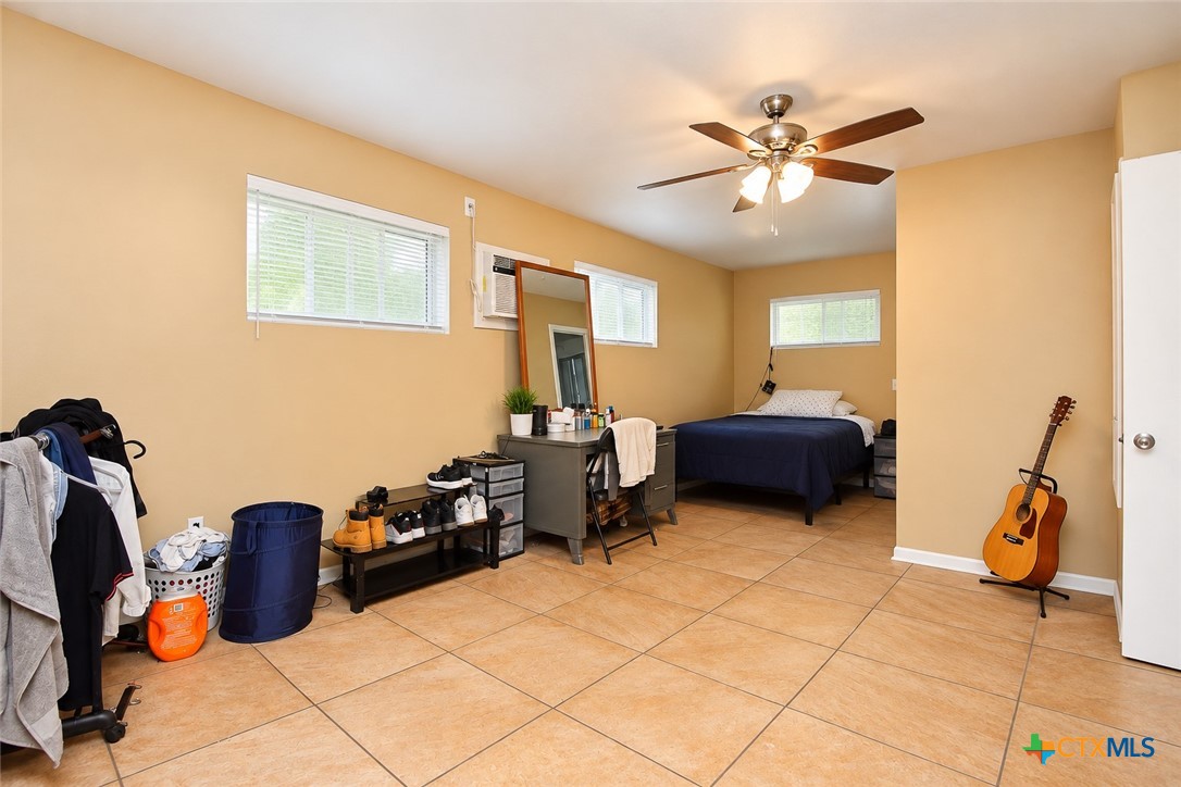 2908 Cedar Street Property Photo 13