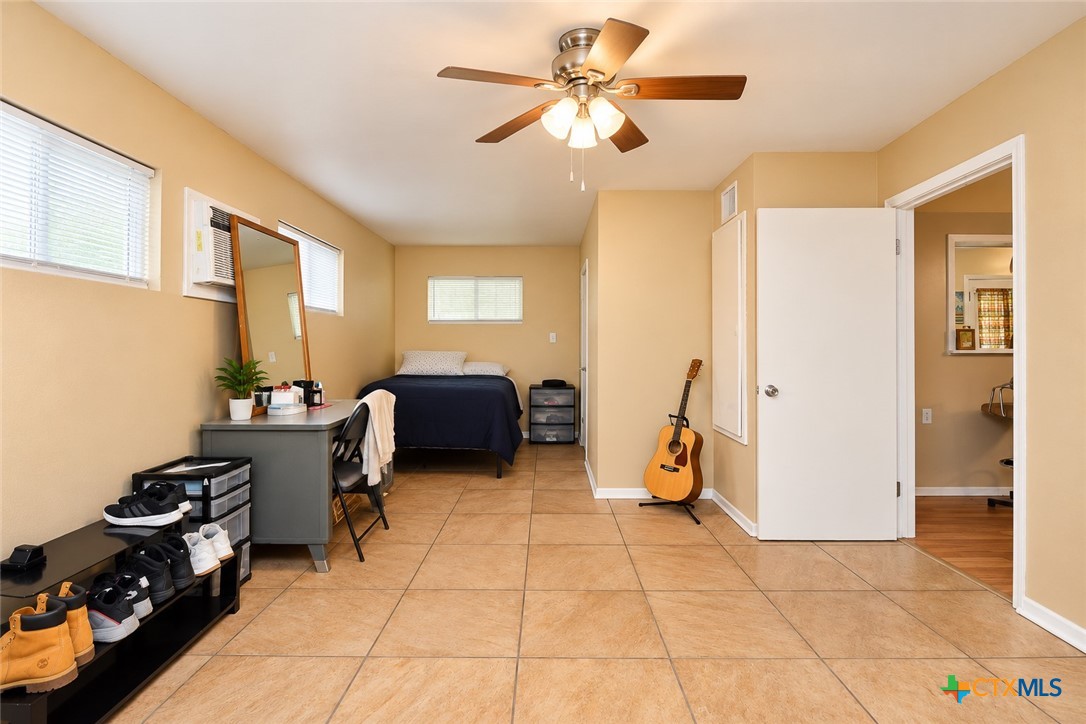 2908 Cedar Street Property Photo 14