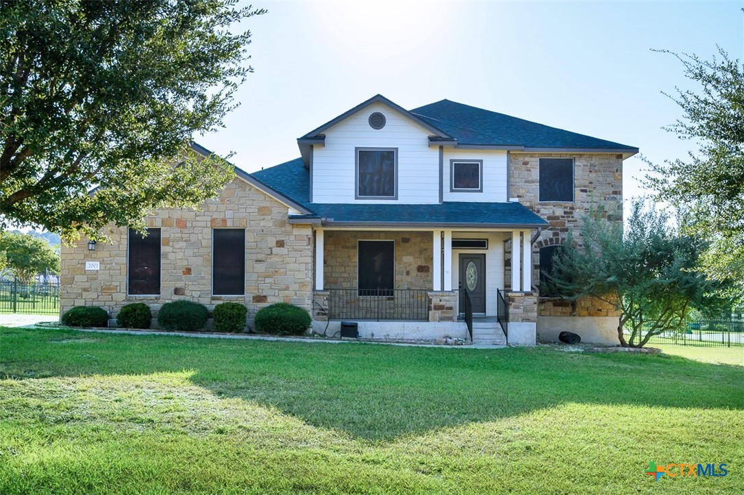 2001 Blue Heron Lane Property Photo 1