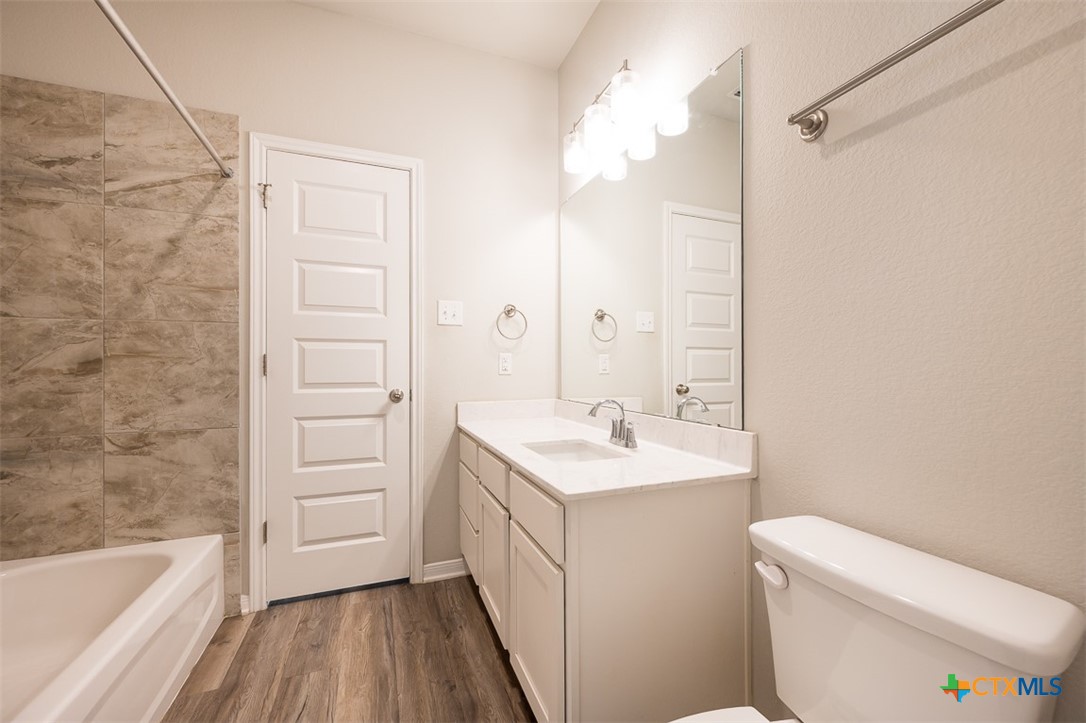 737 Skylar Heights Drive Property Photo 24