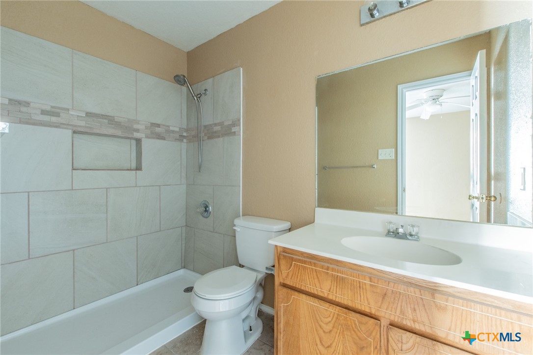 3203 Toledo Drive Property Photo 9