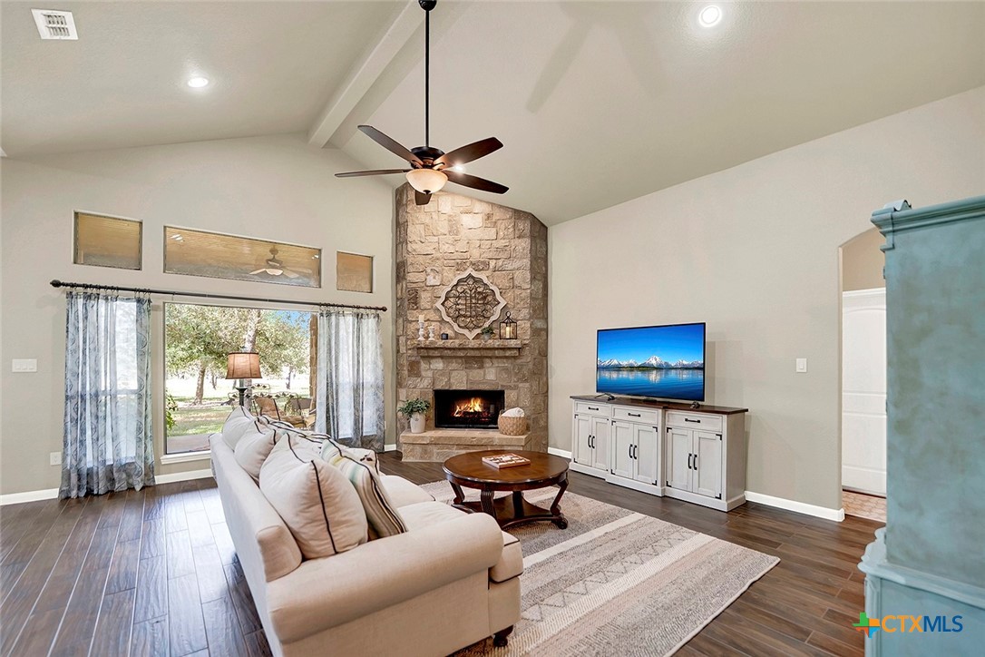 1021 Fm 3432 Property Photo 20