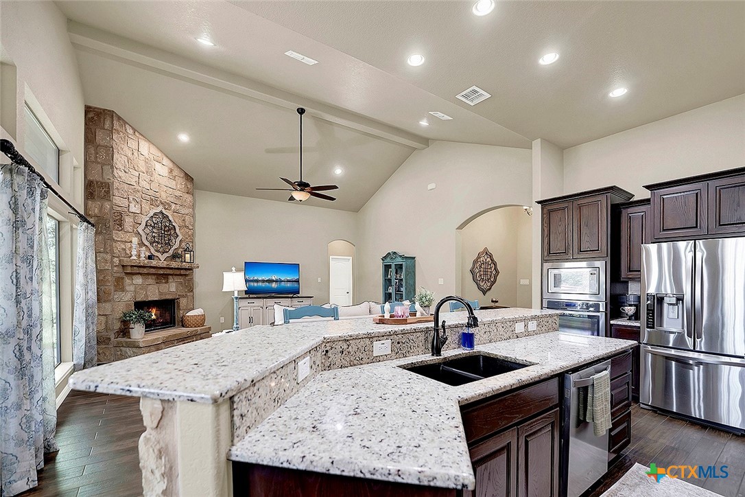 1021 Fm 3432 Property Photo 28