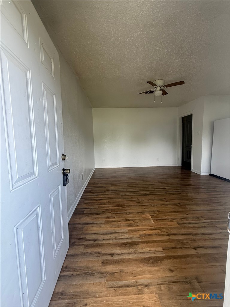 814 Kern Road Property Photo 3