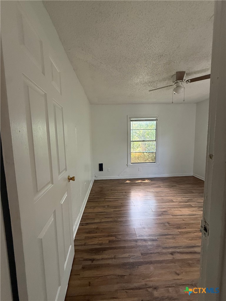 814 Kern Road Property Photo 8