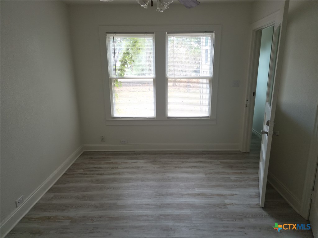 1513 N N Ave B Property Photo 8