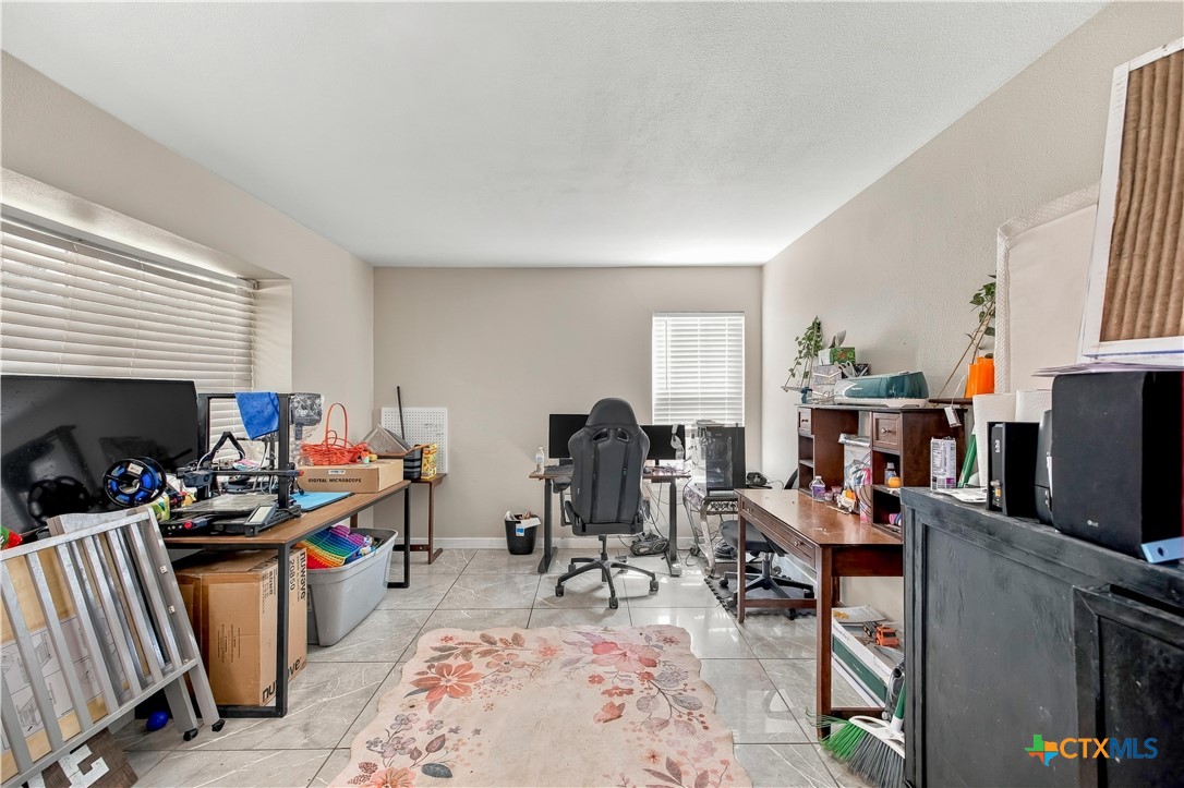 1004 Diomede Street Property Photo 16
