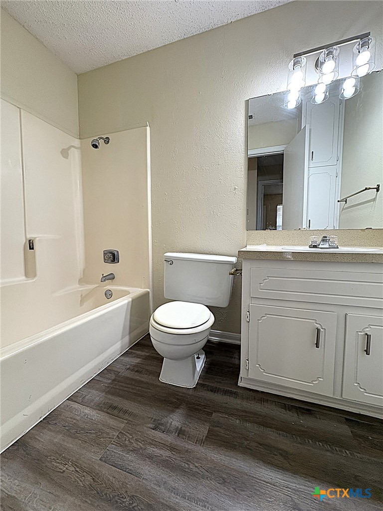 3901 Hereford Lane D Property Photo 17