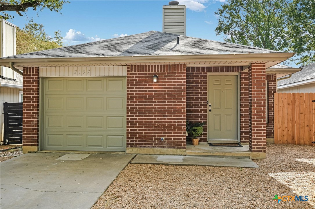 2157 Redwing Way Property Photo 2