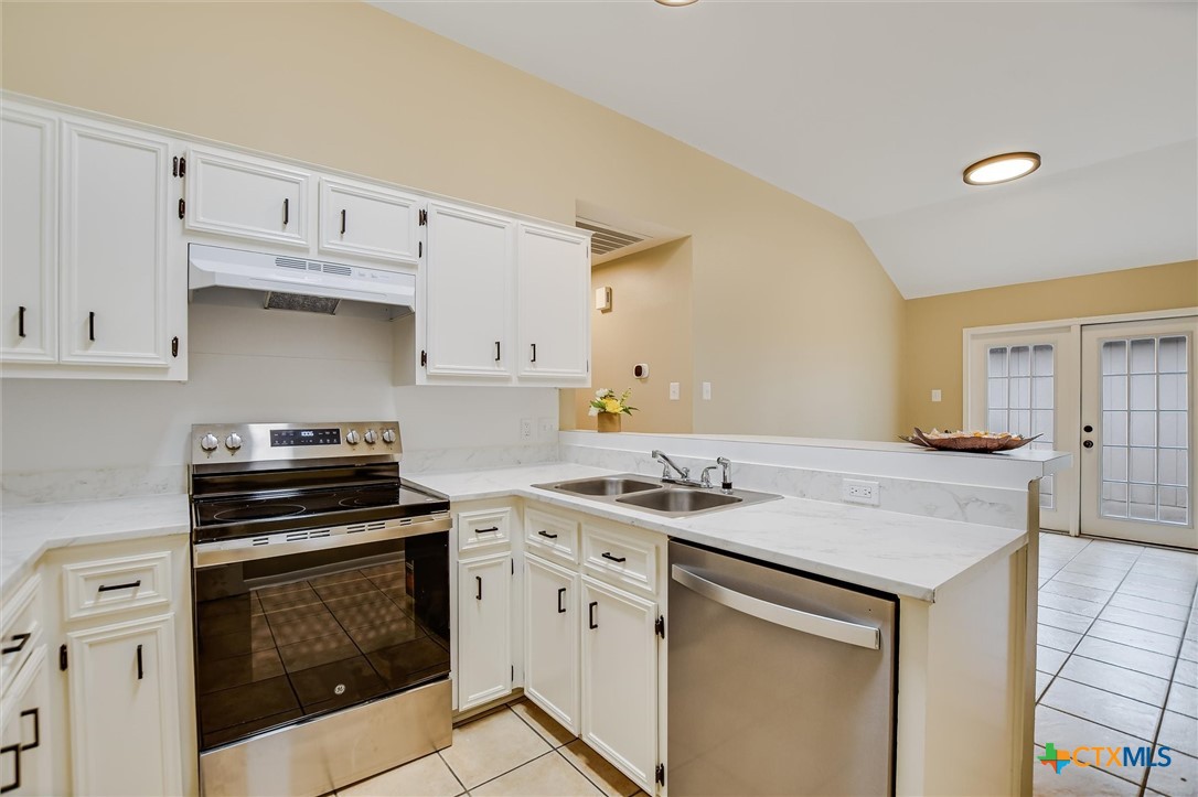 2157 Redwing Way Property Photo 11