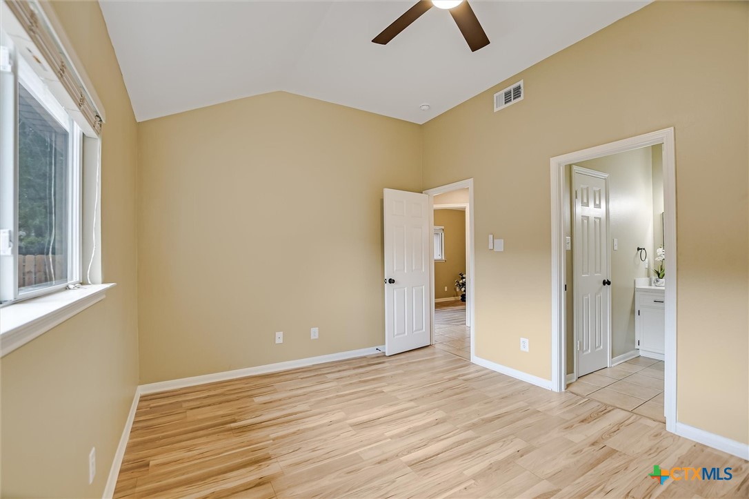 2157 Redwing Way Property Photo 14