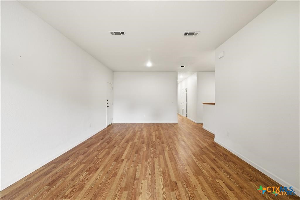 704 Norris Avenue Property Photo 4