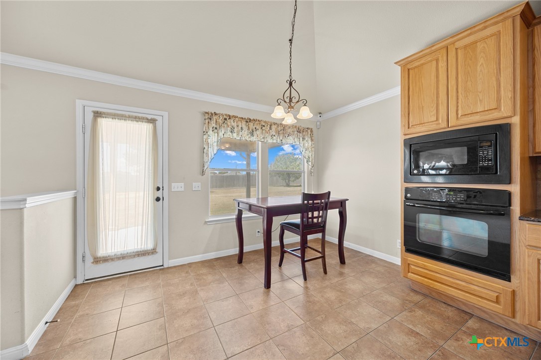 104 S Buckboard Property Photo 11