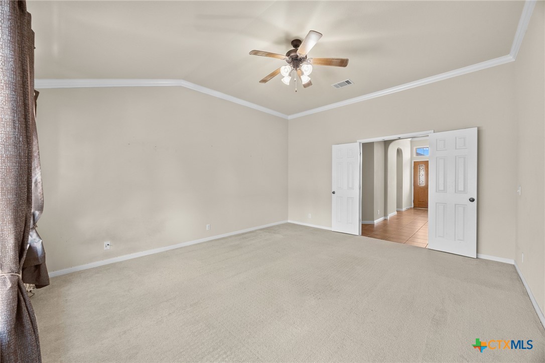 104 S Buckboard Property Photo 18