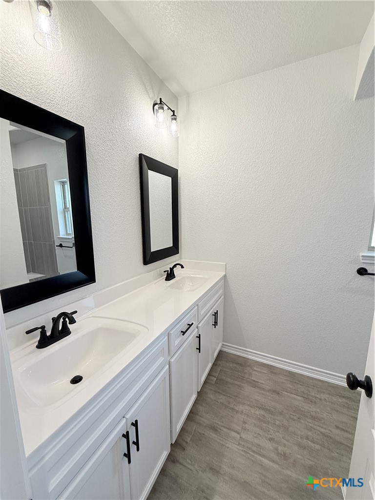 807 Dred Roger Circle Property Photo 8