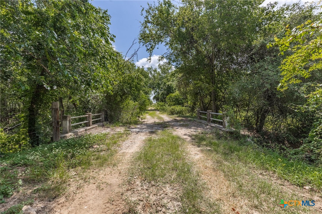 120 Anderson Hill Property Photo 3