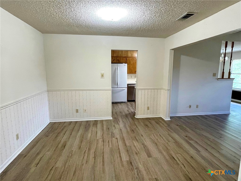 3308 Sungate Drive Property Photo 3