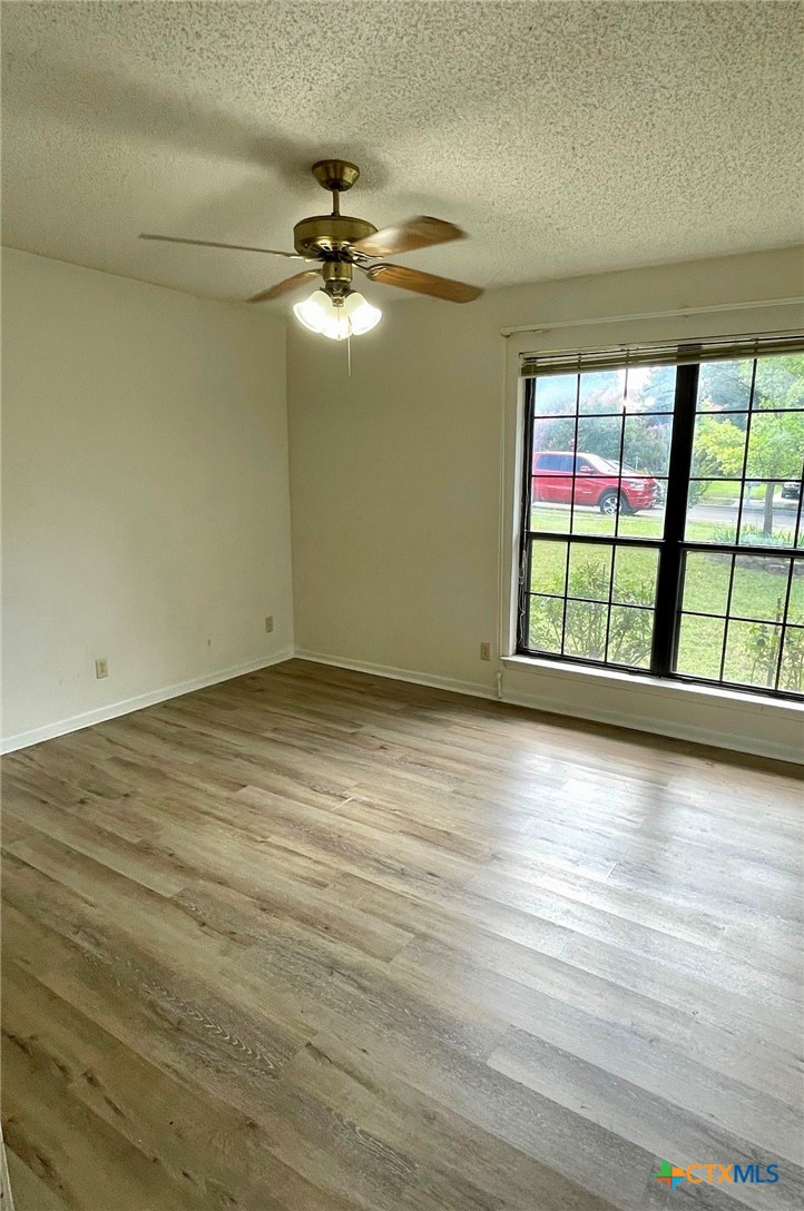 3308 Sungate Drive Property Photo 8