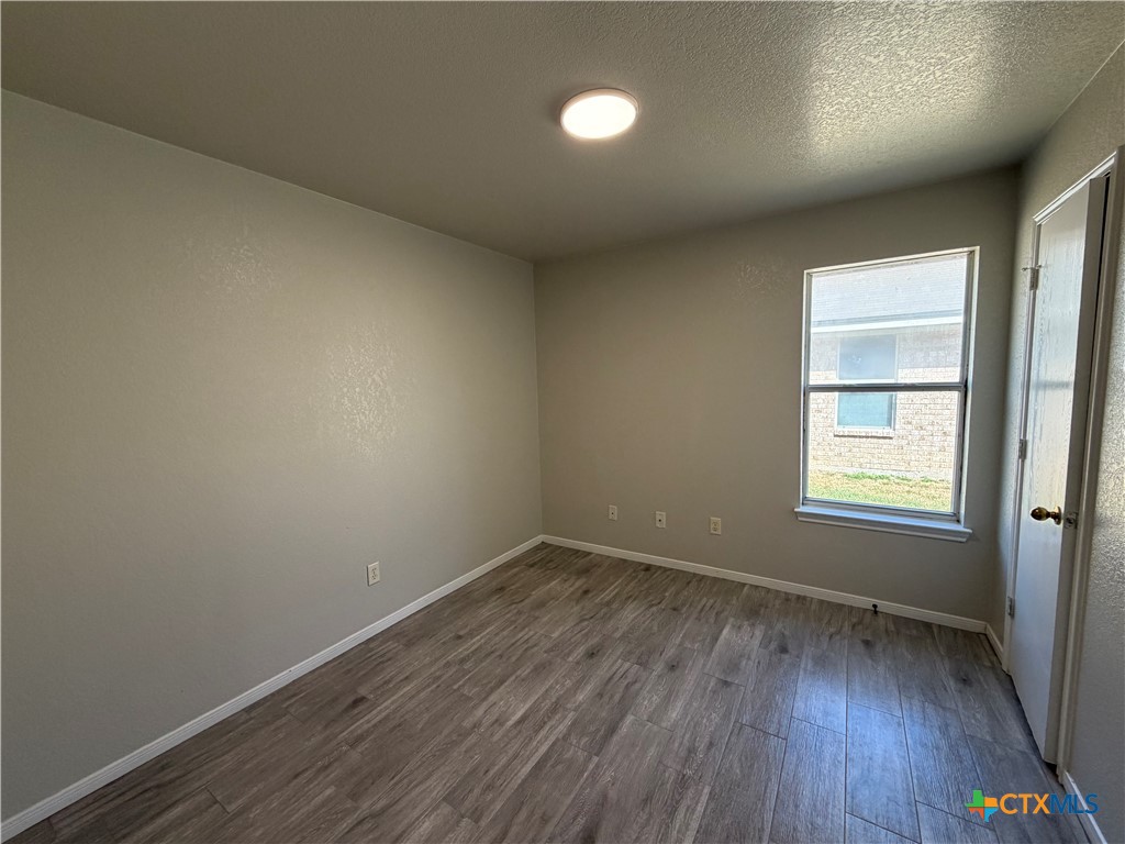1722 Aztec Trace B Property Photo 6