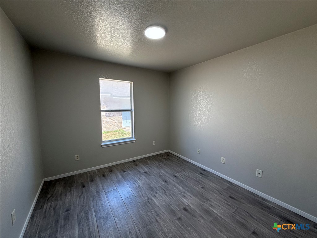 1722 Aztec Trace B Property Photo 8