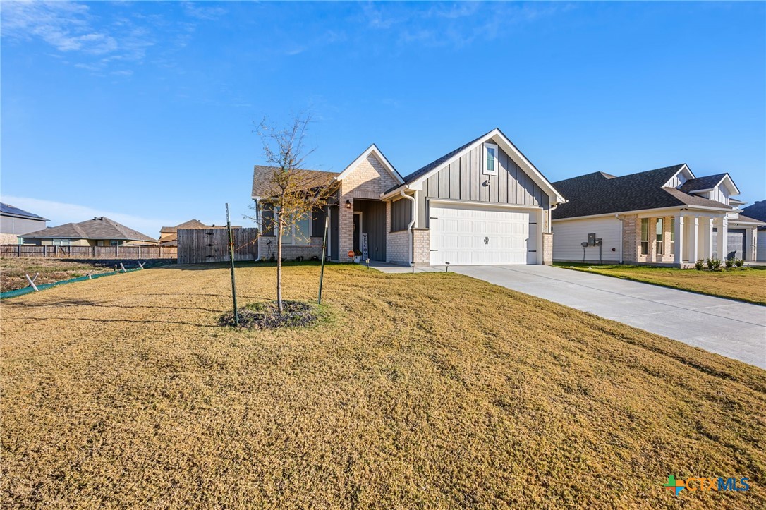 709 Nancy Olivia Circle Property Photo 1