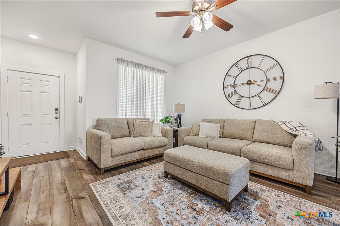 709 Nancy Olivia Circle Property Photo 4