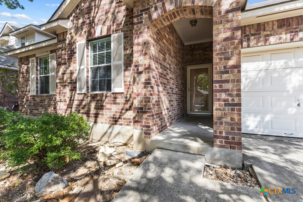 224 Lieck Cove Property Photo 3