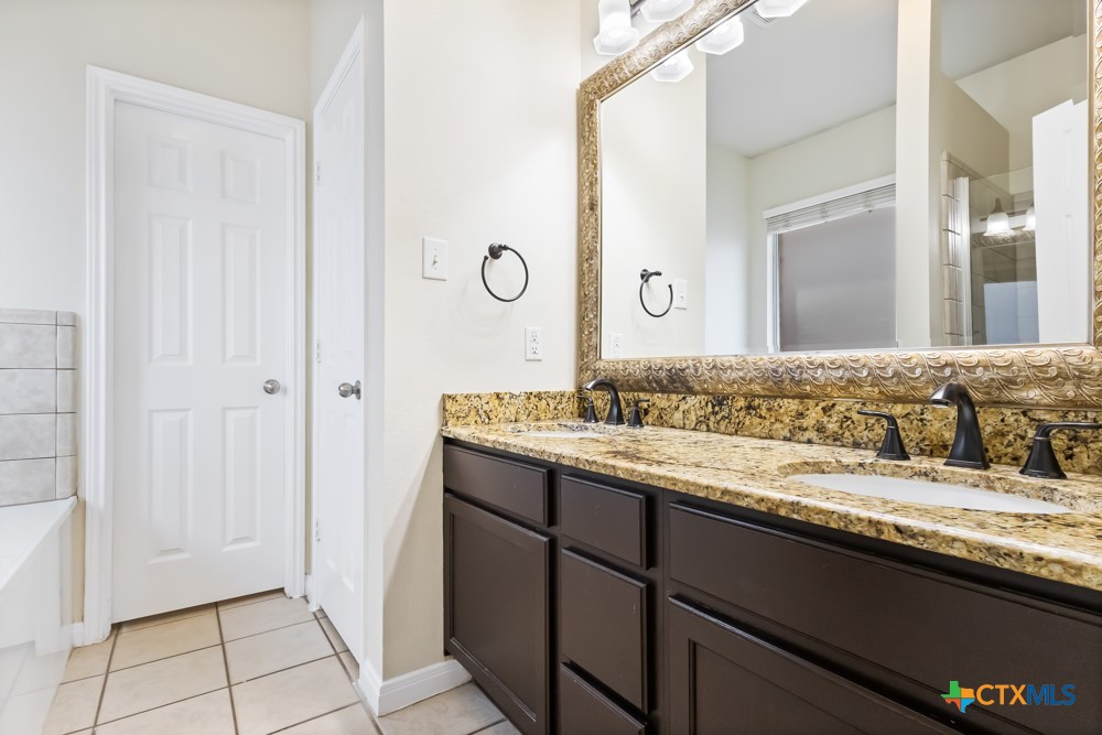 224 Lieck Cove Property Photo 21