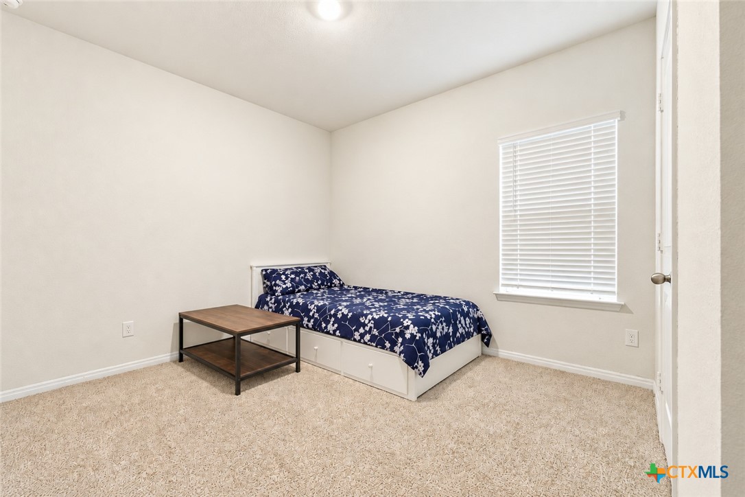 20204 Heinrich Lane Property Photo 13