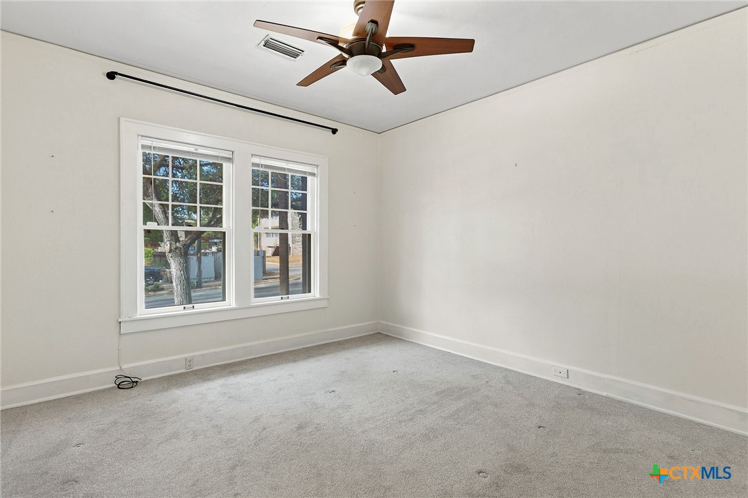 3200 Harris Park Avenue Property Photo 38