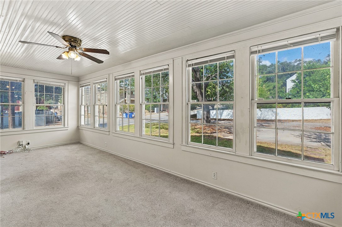 3200 Harris Park Avenue Property Photo 39