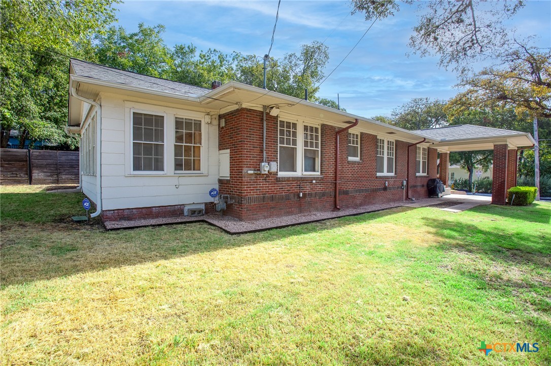 3200 Harris Park Avenue Property Photo 40