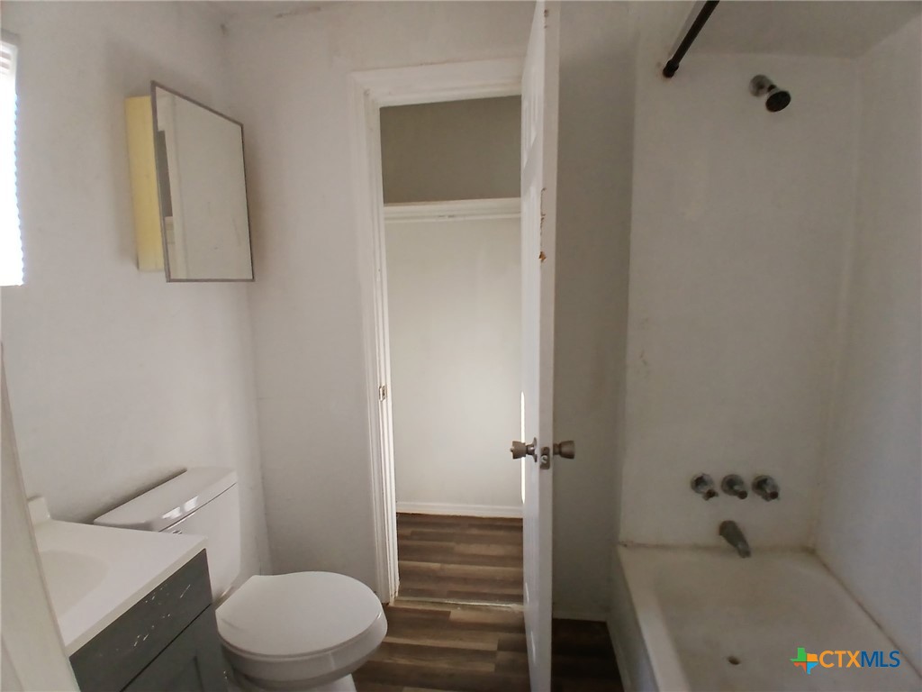 1301 S 19th Street Property Photo 4
