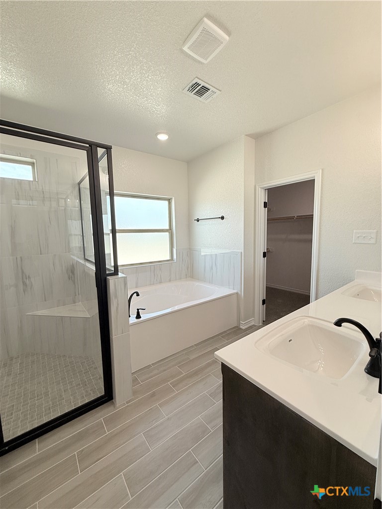 512 Avery Street Property Photo 10