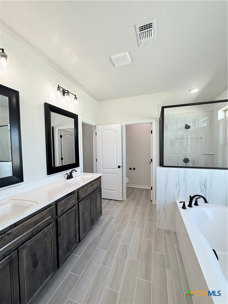 512 Avery Street Property Photo 11