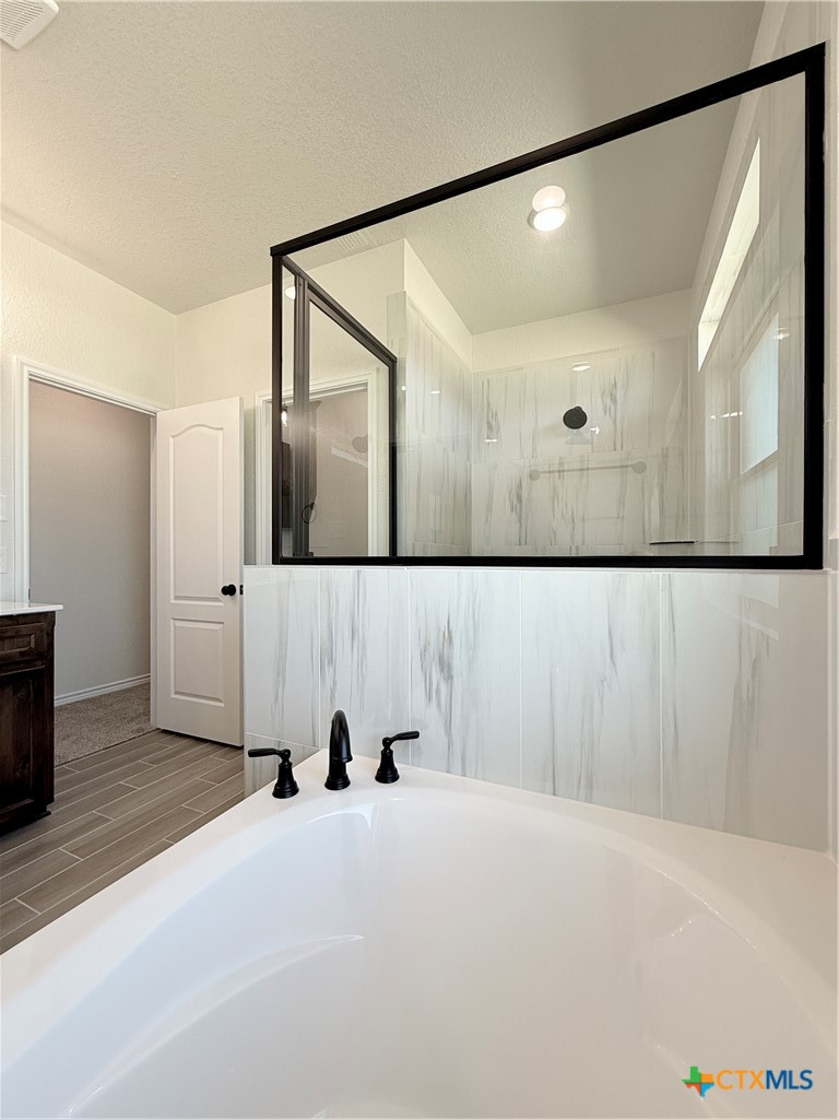 512 Avery Street Property Photo 12