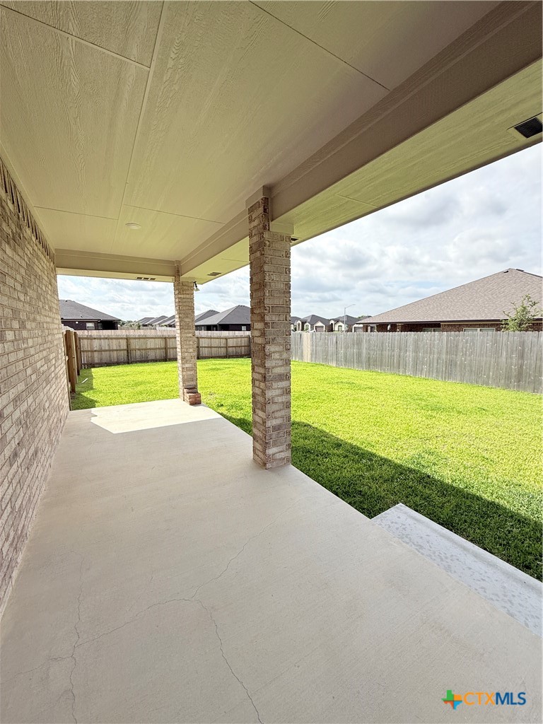 512 Avery Street Property Photo 18