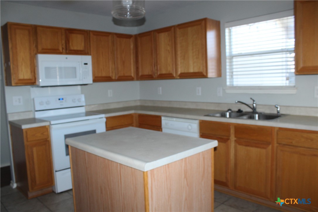 236 Goliad Drive Property Photo 7