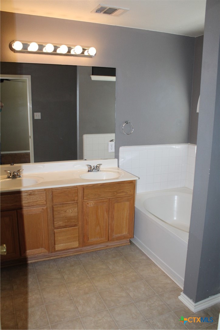 236 Goliad Drive Property Photo 10